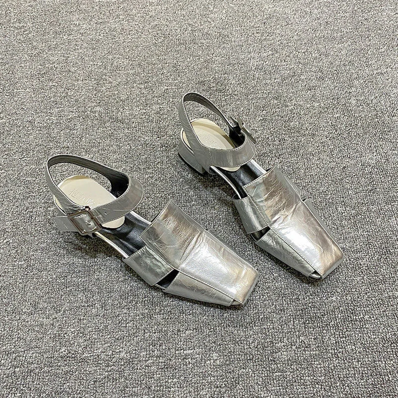 Baotou/ Сандали с катарама в една линия, Дамски модни сандали с квадратни пръсти, на Окото, на Червените, на средно гъст ток, Лятна новост 2023, Сребрист цвят